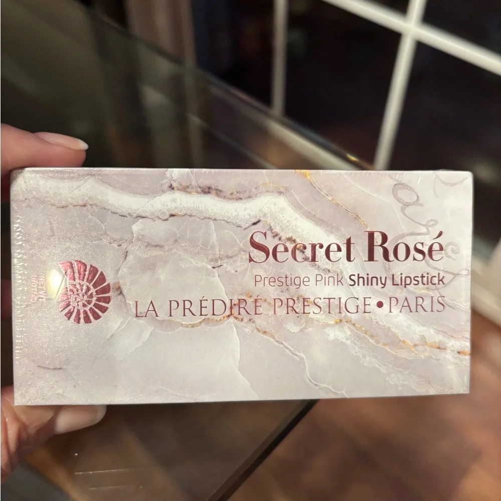 Secret Rose Prestige Pink Shiny Lipstick by Prestige BNIB/SEALED